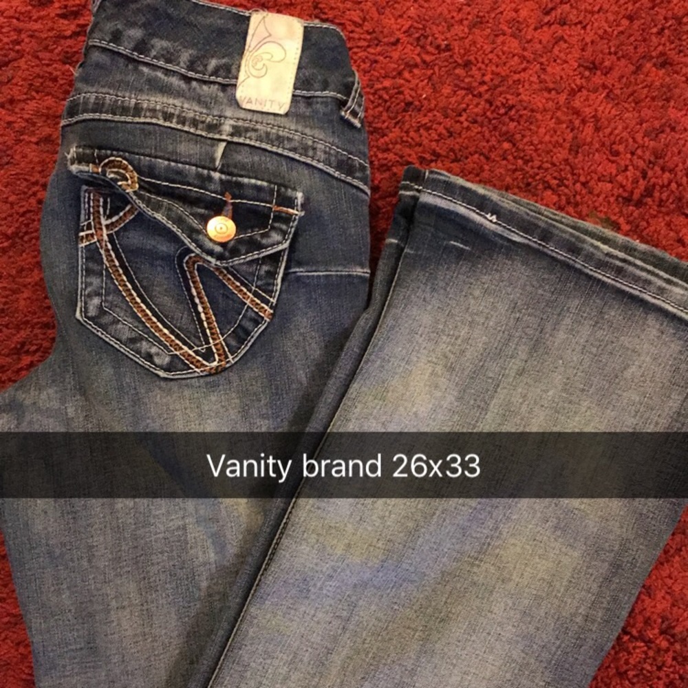 Vanity Jeans 26x33